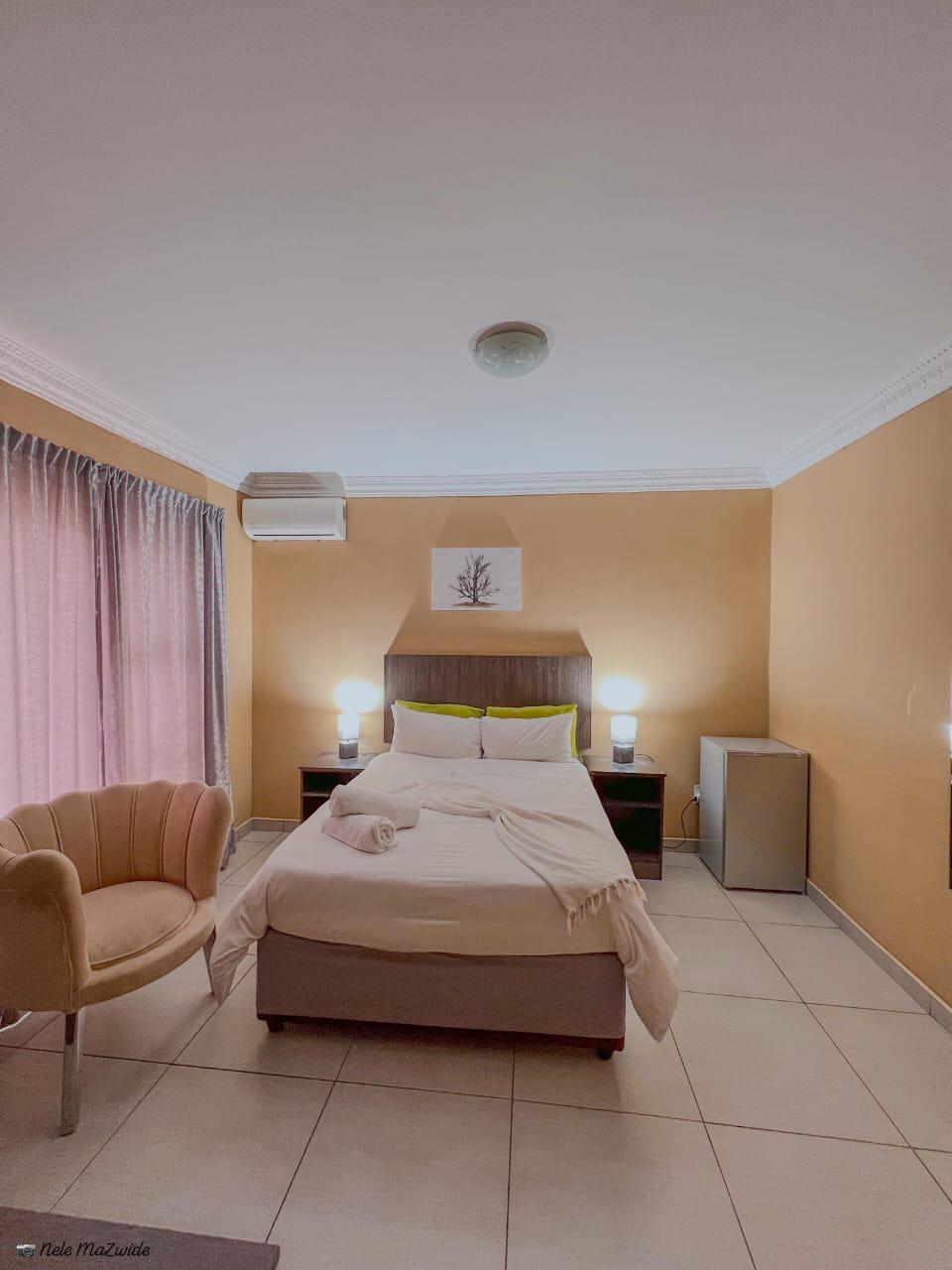 la_bronze_single_room